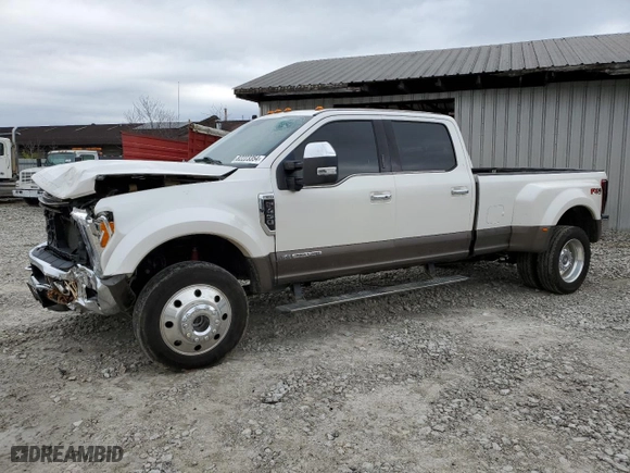 2017 Ford Super Duty F-450 DRW XL with VIN 1FT8W4DT9HEC58559, listed as a Copart auction lot 82223354 with 161,155 mi miles and Salvage Title. Bid and sale history available at carsss.com. Image 1.