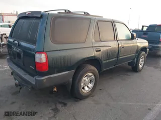 1998 Toyota 4Runner with VIN JT3GM84R8W0021444, listed as a IAAI auction lot 41432783 with 252,873 mi miles. Bid and sale history available at carsss.com. Image 4.