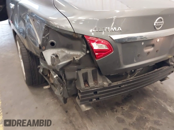 2017 Nissan Altima SL with VIN 1N4BL3AP3HC205955, listed as a IAAI auction lot 41784506 with 85,333 mi miles and . Bid and sale history available at DreamBid. Image 19.
