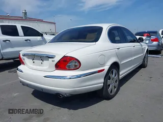 2006 Jaguar X-Type z VIN SAJWA51A76WE86537, wystawiony jako IAAI lot #42287581 z przebiegiem Nie podano mil oraz . Historia ofert i sprzedaży dostępna na DreamBid. Obrazek 4.