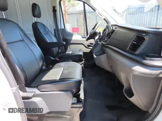 2020 Ford Transit Cargo с VIN 1FTBR1X8XLKB60749, выставлен на аукционе Copart как лот 61684405 с пробегом 77 415 миль миль и Списание • Salvage title. История ставок и продаж доступна на DreamBid. Изображение 5.