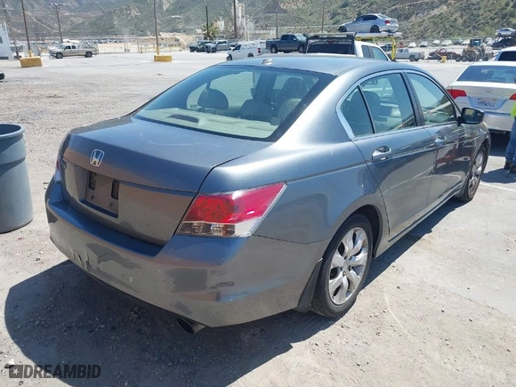 2008 Honda Accord Sdn EX-L with VIN JHMCP26878C037685, listed as a IAAI auction lot 42008966 with 186,865 mi miles. Bid and sale history available at carsss.com. Image 4.