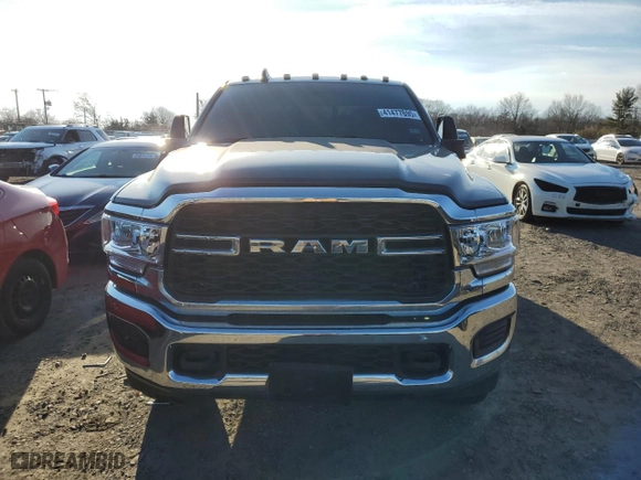 2024 Ram 2500 Tradesman with VIN 3C6UR5HL9RG103078, listed as a Copart auction lot 41477695 with 24,156 mi miles and Clean Title. Bid and sale history available at carsss.com. Image 5.