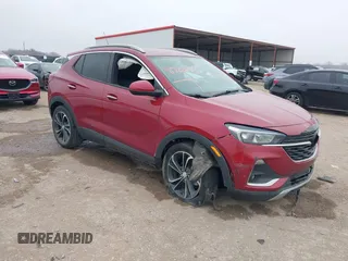 2020 Buick Encore GX Select z VIN KL4MMDSL1LB122826, wystawiony jako IAAI lot #41520875 z przebiegiem 65 805 mil mil oraz . Historia ofert i sprzedaży dostępna na DreamBid. Obrazek 1.