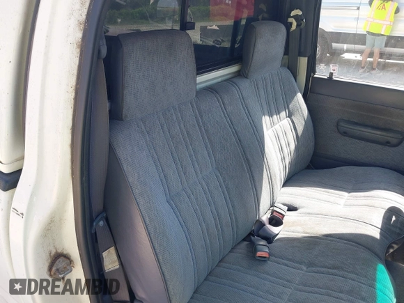 1998 Toyota Tacoma with VIN 4TANL42N2WZ022014, listed as a IAAI auction lot 41721566 with 175,566 mi miles. Bid and sale history available at carsss.com. Image 8.