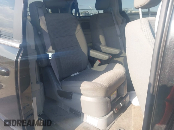 2008 Chrysler Town & Country Touring with VIN 2A8HR54P08R128150, listed as a IAAI auction lot 42262557 with 146,719 mi miles and . Bid and sale history available at DreamBid. Image 8.