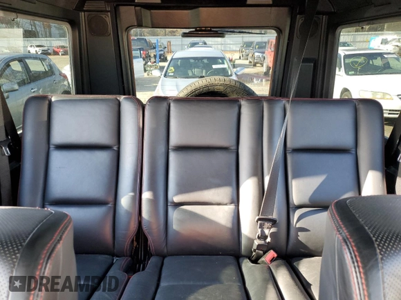 2015 Mercedes-Benz G 550 z VIN WDCYC3HF4FX239064, wystawiony jako Copart lot #77151664 z przebiegiem 65 854 mil mil oraz Szkoda całkowita • Salvage title. Historia ofert i sprzedaży dostępna na DreamBid. Obrazek 10.