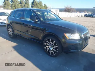 2012 Audi Q5 2.0T Premium with VIN WA1CFAFP2CA035010, listed as a IAAI auction lot 41412117 with 198,893 mi miles. Bid and sale history available at carsss.com. Image 1.
