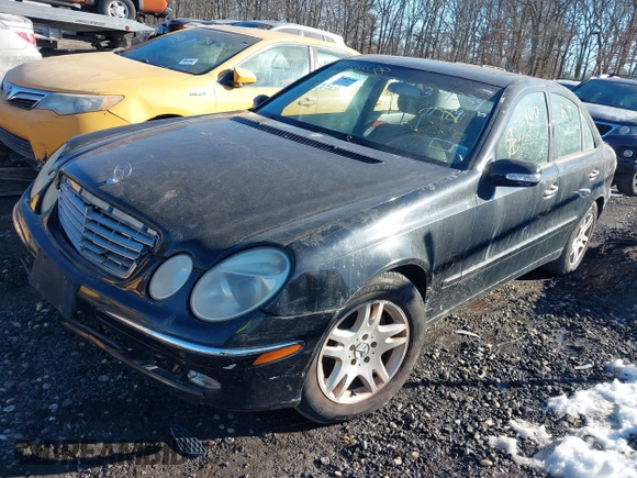 2003 Mercedes-Benz E 320 z VIN WDBUF65J63A339234, wystawiony jako IAAI lot #41436638 z przebiegiem Nie podano mil oraz . Historia ofert i sprzedaży dostępna na DreamBid. Obrazek 2.