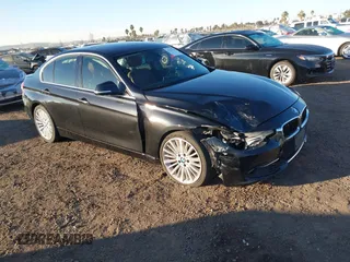 2014 BMW 3 Series 328i z VIN WBA3A5C58EF604492, wystawiony jako IAAI lot #41233206 z przebiegiem 199 707 mil mil oraz . Historia ofert i sprzedaży dostępna na DreamBid. Obrazek 1.