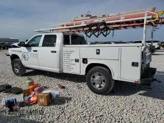 2022 Ram 3500 Tradesman with VIN 3C7WR3GJXNG226570, listed as a Copart auction lot 81580414 with 93,282 mi miles and Salvage Title. Bid and sale history available at carsss.com. Image 2.