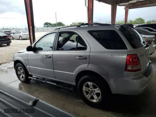 2005 Kia Sorento LX with VIN KNDJC733855449656, listed as a Copart auction lot 52234685 with 114,398 mi miles and Salvage Title. Bid and sale history available at carsss.com. Image 2.