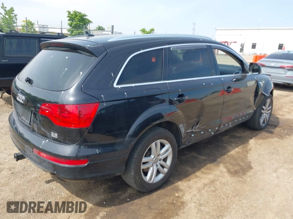 2007 Audi Q7 Premium Plus with VIN WA1EY74L97D030932, listed as a IAAI auction lot 42454256 with 110,871 mi miles and . Bid and sale history available at DreamBid. Image 4.