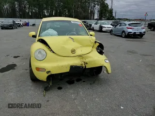 2001 Volkswagen Beetle GLS with VIN 3VWCK21C81M460224, listed as a Copart auction lot 48404615 with 150,992 mi miles and Salvage Title. Bid and sale history available at DreamBid. Image 11.