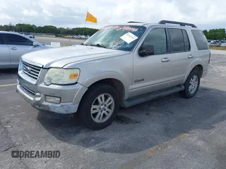 2008 Ford Explorer XLT with VIN 1FMEU63EX8UA58640, listed as a IAAI auction lot 41607202 with 93,866 mi miles. Bid and sale history available at carsss.com. Image 2.