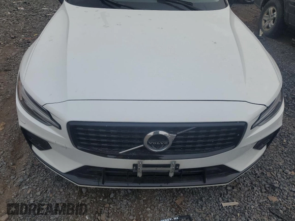 2022 Volvo S60 Momentum with VIN 7JRL12TZ5NG160844, listed as a Copart auction lot 88530585 with 0 mi miles and Salvage Title. Bid and sale history available at carsss.com. Image 11.