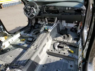 2024 BMW 7 Series 740i z VIN WBA23EH09RCR07226, wystawiony jako Copart lot #51779095 z przebiegiem Nie podano mil oraz Czysty tytuł • Clean title. Historia ofert i sprzedaży dostępna na DreamBid. Obrazek 8.