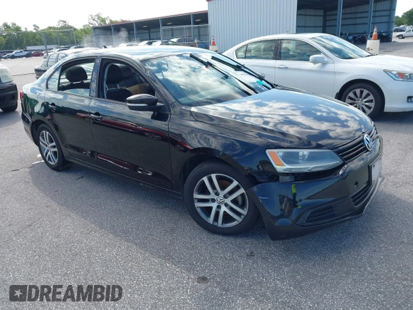 2011 Volkswagen Jetta Sedan SE w/Convenience & Sunroof with VIN 3VWDX7AJ5BM354817, listed as a IAAI auction lot 41919430 with 156,284 mi miles. Bid and sale history available at carsss.com. Image 1.