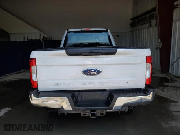 2019 Ford F-250 XL with VIN 1FT7X2B63KEG10276, listed as a Copart auction lot 66023235 with 121,520 mi miles and Clean title. Bid and sale history available at DreamBid. Image 6.