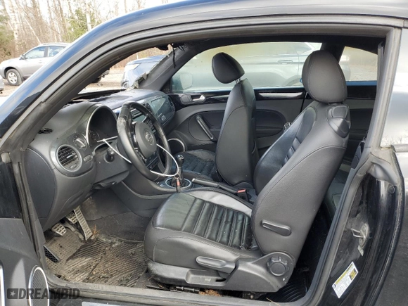 2012 Volkswagen Beetle 2.0T Turbo with VIN 3VW467AT4CM624044, listed as a Copart auction lot 80090694 with 0 mi miles and Non Repairable. Bid and sale history available at carsss.com. Image 7.