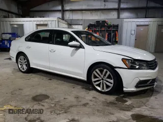 2019 Volkswagen Passat Wolfsburg Edition z VIN 1VWLA7A36KC000255, wystawiony jako Copart lot #45758675 z przebiegiem 74 266 mil mil oraz Szkoda całkowita • Salvage title. Historia ofert i sprzedaży dostępna na DreamBid. Obrazek 4.