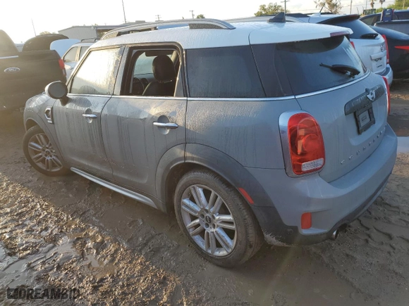 2017 MINI Countryman Cooper S with VIN WMZYT3C3XH3D97845, listed as a Copart auction lot 73808494 with 0 mi miles and Salvage Title. Bid and sale history available at carsss.com. Image 2.