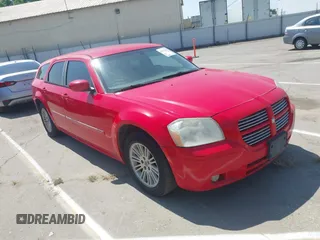 2007 Dodge Magnum with VIN 2D4FV47V57H842314, listed as a IAAI auction lot 42119845 with 166,263 mi miles and . Bid and sale history available at carsss.com. Image 1.