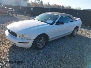 2006 Ford Mustang Standard с VIN 1ZVFT84N365188981, выставлен на аукционе IAAI как лот 41144444 с пробегом 138 311 миль миль и . История ставок и продаж доступна на DreamBid. Изображение 2.
