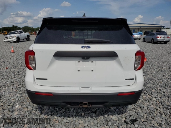 2021 Ford Police Interceptor Utility z VIN 1FM5K8AW2MNA14746, wystawiony jako Copart lot #50675495 z przebiegiem Nie podano mil oraz Nie do naprawy • Non repairable. Historia ofert i sprzedaży dostępna na DreamBid. Obrazek 6.