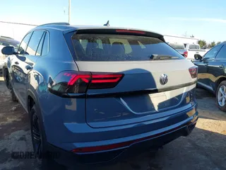 2021 Volkswagen Atlas SEL Premium with VIN 1V2TE2CAXMC215550, listed as a IAAI auction lot 41579665 with 55,264 mi miles and . Bid and sale history available at DreamBid. Image 16.