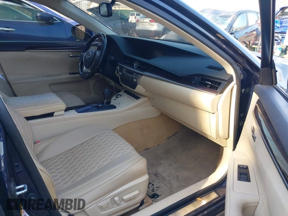 2013 Lexus ES 4dr Sdn with VIN JTHBK1GG1D2073589, listed as a IAAI auction lot 41773082 with 91,356 mi miles. Bid and sale history available at carsss.com. Image 5.