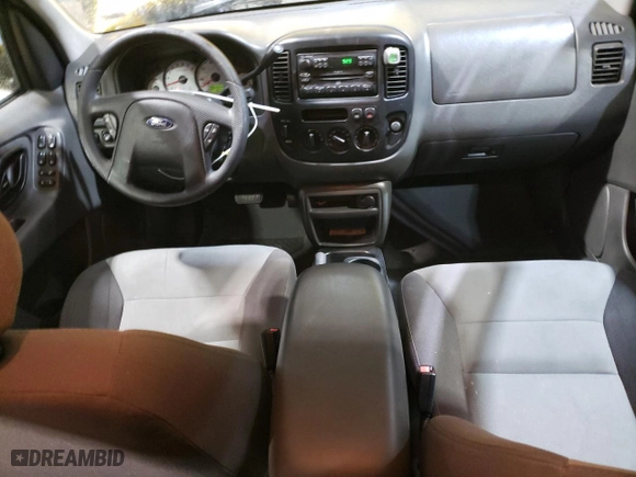 2003 Ford Escape XLS Popular with VIN 1FMYU92163KC64426, listed as a Copart auction lot 51274335 with 76,533 mi miles and Salvage Title. Bid and sale history available at carsss.com. Image 8.
