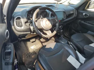 2018 FIAT 500L Trekking with VIN ZFBCFADH0JZ040595, listed as a Copart auction lot 70632994 with 129,252 mi miles and Clean Title. Bid and sale history available at DreamBid. Image 8.