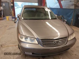 2007 Hyundai Azera SE with VIN KMHFC46F07A243229, listed as a IAAI auction lot 41261394 with 249,523 mi miles and . Bid and sale history available at DreamBid. Image 6.