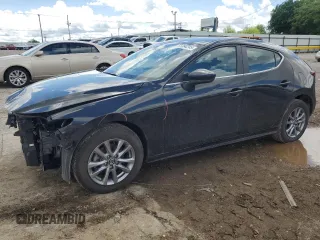2022 Mazda 3 S z VIN JM1BPAJL8N1506650, wystawiony jako Copart lot #55454245 z przebiegiem 24 582 mil mil oraz Szkoda całkowita • Salvage title. Historia ofert i sprzedaży dostępna na DreamBid. Obrazek 1.