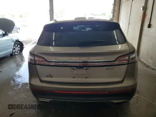 2019 Lincoln Nautilus Reserve z VIN 2LMPJ6L99KBL28382, wystawiony jako Copart lot #55435555 z przebiegiem 110 779 mil mil oraz Szkoda całkowita • Salvage title. Historia ofert i sprzedaży dostępna na DreamBid. Obrazek 6.