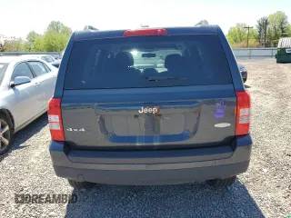 2014 Jeep Patriot Latitude with VIN 1C4NJRFB8ED803414, listed as a Copart auction lot 55067475 with 152,212 mi miles and Clean Title. Bid and sale history available at carsss.com. Image 6.
