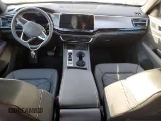 2024 Volkswagen Atlas SE with VIN 1V2LE2CA0RC251335, listed as a Copart auction lot 46680655 with Not provided miles and Salvage title. Bid and sale history available at DreamBid. Image 8.