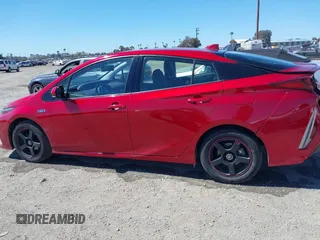 2017 Toyota Prius Plus with VIN JTDKARFP2H3045871, listed as a IAAI auction lot 39010761 with 91,544 mi miles and . Bid and sale history available at DreamBid. Image 14.