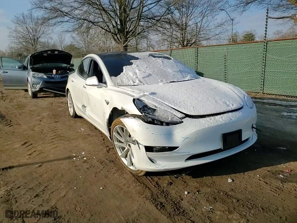 2020 Tesla Model 3 Standard Range Plus with VIN 5YJ3E1EA8LF783869, listed as a Copart auction lot 88313775 with 84,967 mi miles and Salvage Title. Bid and sale history available at carsss.com. Image 11.