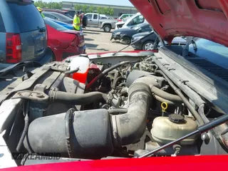 2004 Ford F-250 XL z VIN 1FTNW21S74EC00267, wystawiony jako IAAI lot #42643204 z przebiegiem 230 611 mil mil oraz . Historia ofert i sprzedaży dostępna na DreamBid. Obrazek 19.