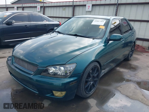 2001 Lexus IS with VIN JTHBD182710026748, listed as a IAAI auction lot 41887264 with 215,020 mi miles. Bid and sale history available at carsss.com. Image 2.
