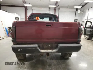 2002 Dodge 2500 z VIN 3B7KF236X2M260764, wystawiony jako Copart lot #50685265 z przebiegiem Nie podano mil oraz Szkody całkowita. Historia ofert i sprzedaży dostępna na DreamBid. Obrazek 6.