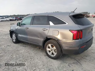 2022 Kia Sorento LX with VIN 5XYRG4LC8NG122154, listed as a IAAI auction lot 41867453 with 15,619 mi miles. Bid and sale history available at carsss.com. Image 3.