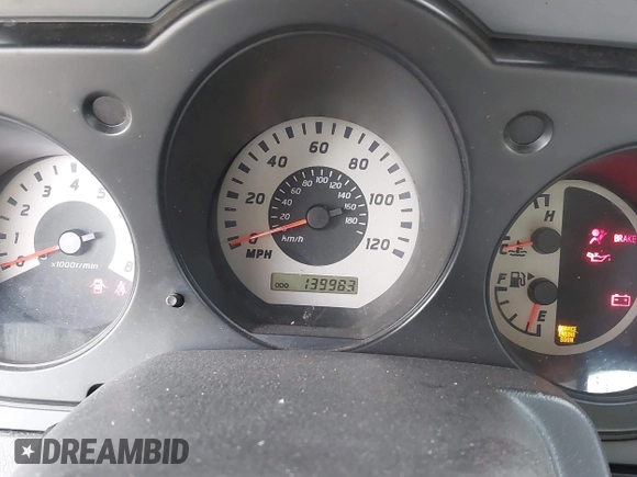 2004 Nissan Xterra XE z VIN 5N1ED28Y64C648877, wystawiony jako IAAI lot #42223244 z przebiegiem 139 983 mil mil oraz . Historia ofert i sprzedaży dostępna na DreamBid. Obrazek 7.