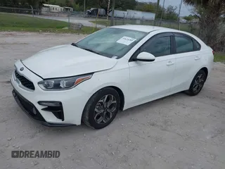 2020 Kia Forte LXS with VIN 3KPF24AD0LE226080, listed as a IAAI auction lot 41624285 with 10,122 mi miles. Bid and sale history available at carsss.com. Image 17.
