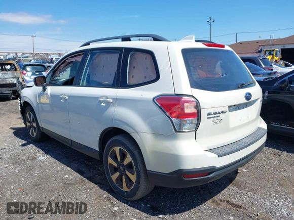 2017 Subaru Forester z VIN JF2SJABCXHH460266, wystawiony jako IAAI lot #42157943 z przebiegiem 72 774 mil mil oraz . Historia ofert i sprzedaży dostępna na DreamBid. Obrazek 3.
