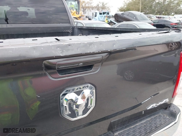 2020 Ram 2500 Big Horn with VIN 3C6UR5DL9LG159759, listed as a IAAI auction lot 41625645 with 125,595 mi miles. Bid and sale history available at carsss.com. Image 17.