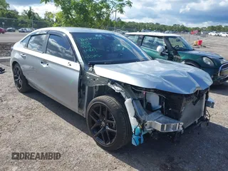 2025 Honda Civic Sport z VIN 2HGFE2F59SH549528, wystawiony jako IAAI lot #42232674 z przebiegiem 8 889 mil mil oraz . Historia ofert i sprzedaży dostępna na DreamBid. Obrazek 1.