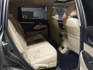 2014 Toyota Highlander XLE with VIN 5TDJKRFH1ES025381, listed as a IAAI auction lot 41494104 with 187,588 mi miles. Bid and sale history available at carsss.com. Image 8.